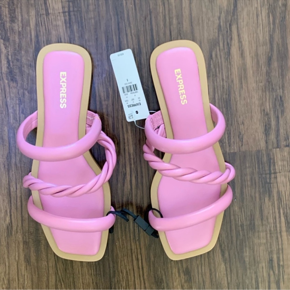 Express twisted Rope flat sandals size 6